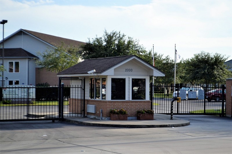 steel driveway gates